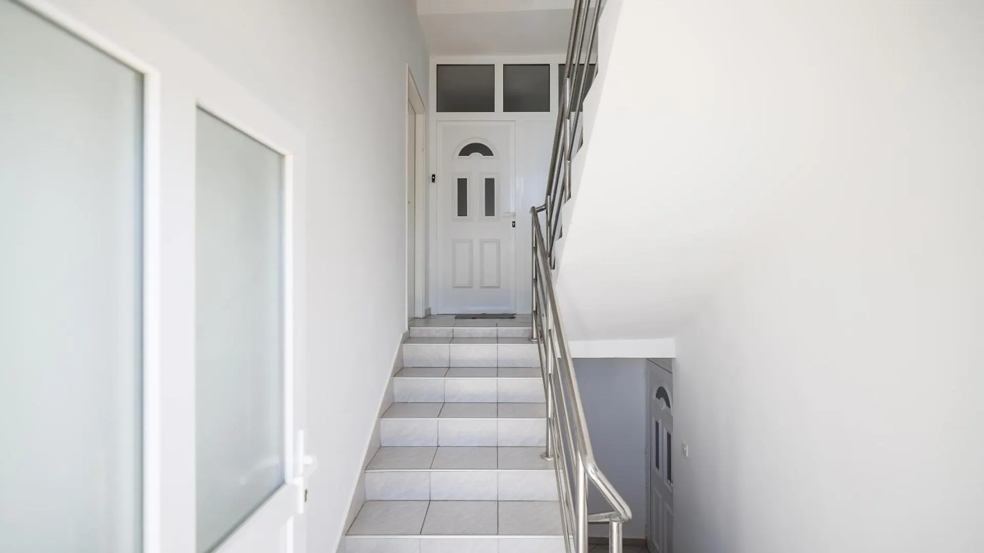 Apartment Pantalon, Big Terrace And Free Parking Zadar