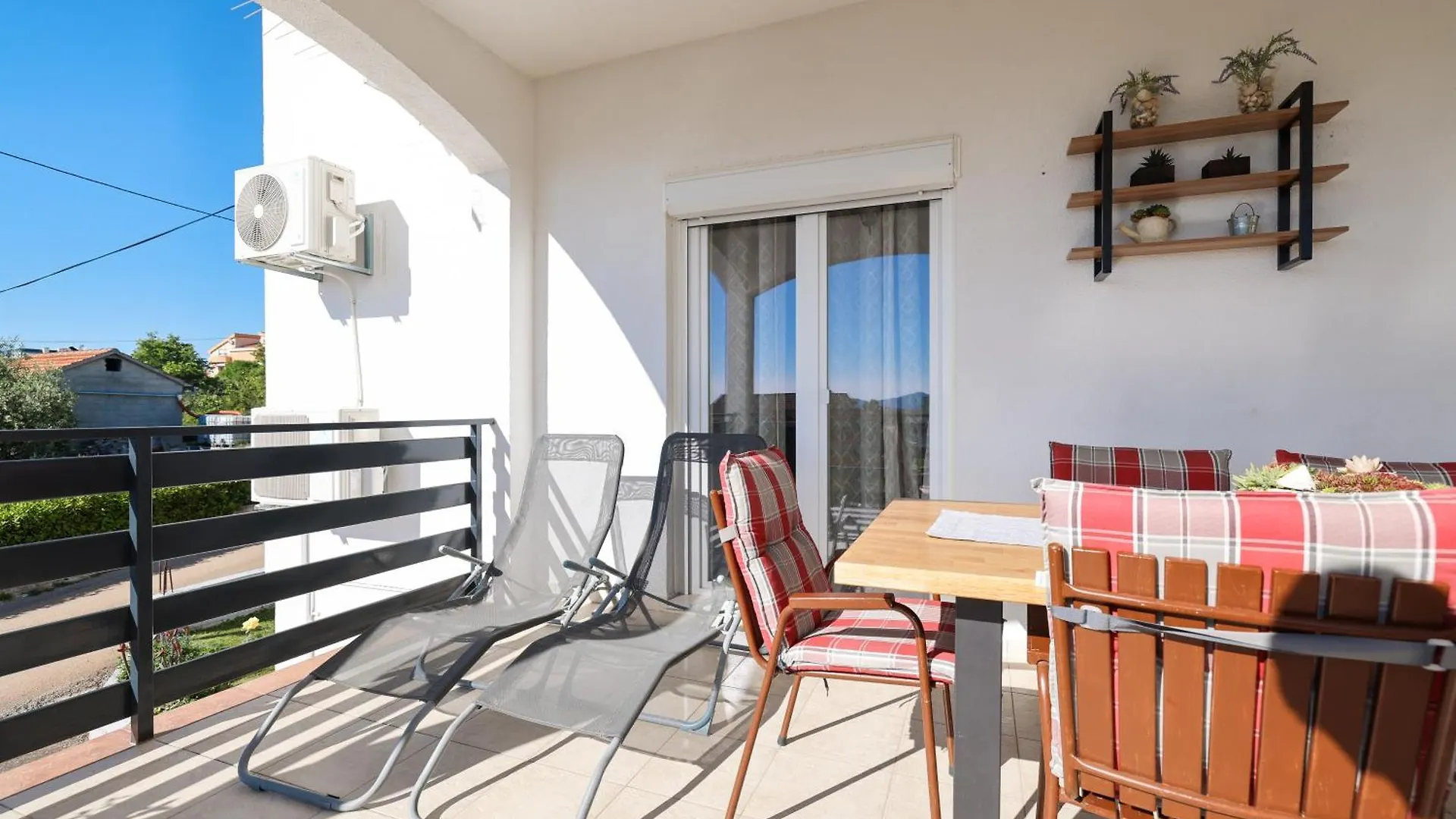 Apartment Pantalon, Big Terrace And Free Parking Zadar Croatia