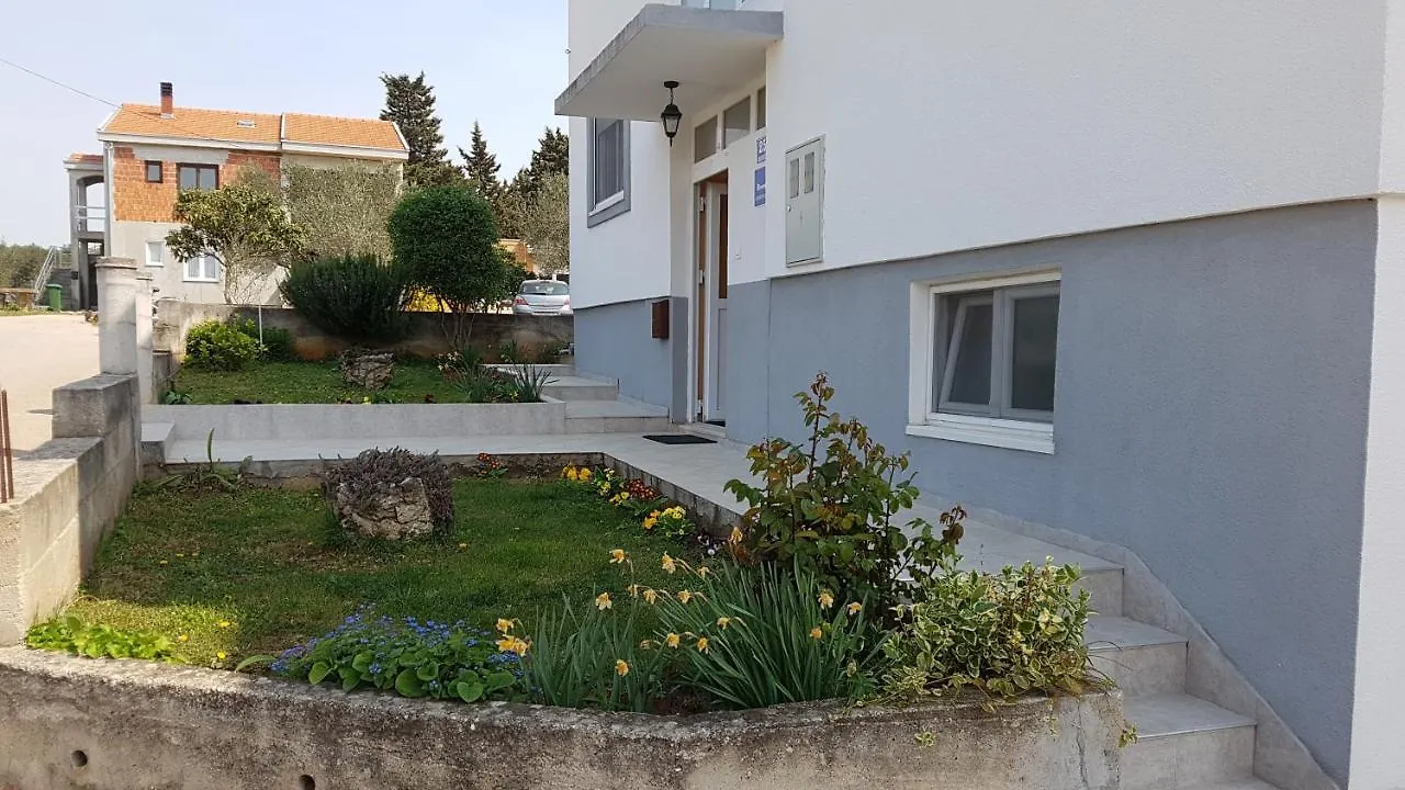 Apartment Pantalon, Big Terrace And Free Parking Zadar