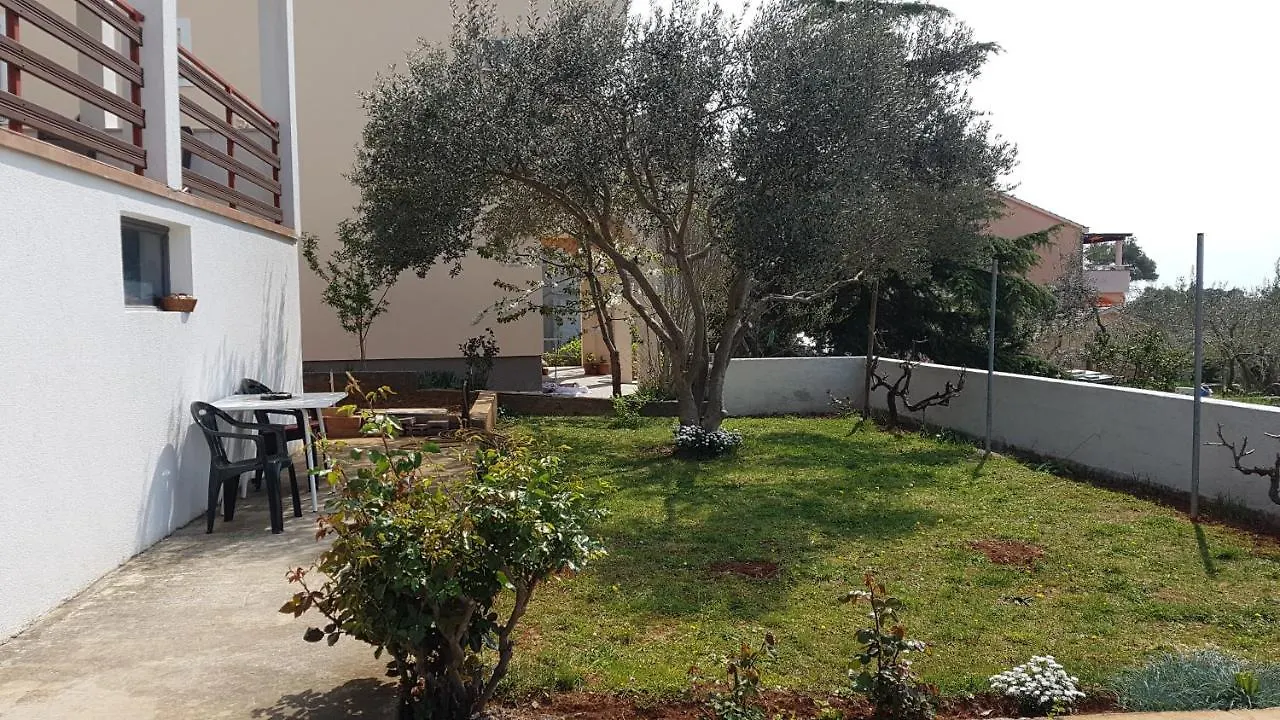 Apartment Pantalon, Big Terrace And Free Parking Zadar