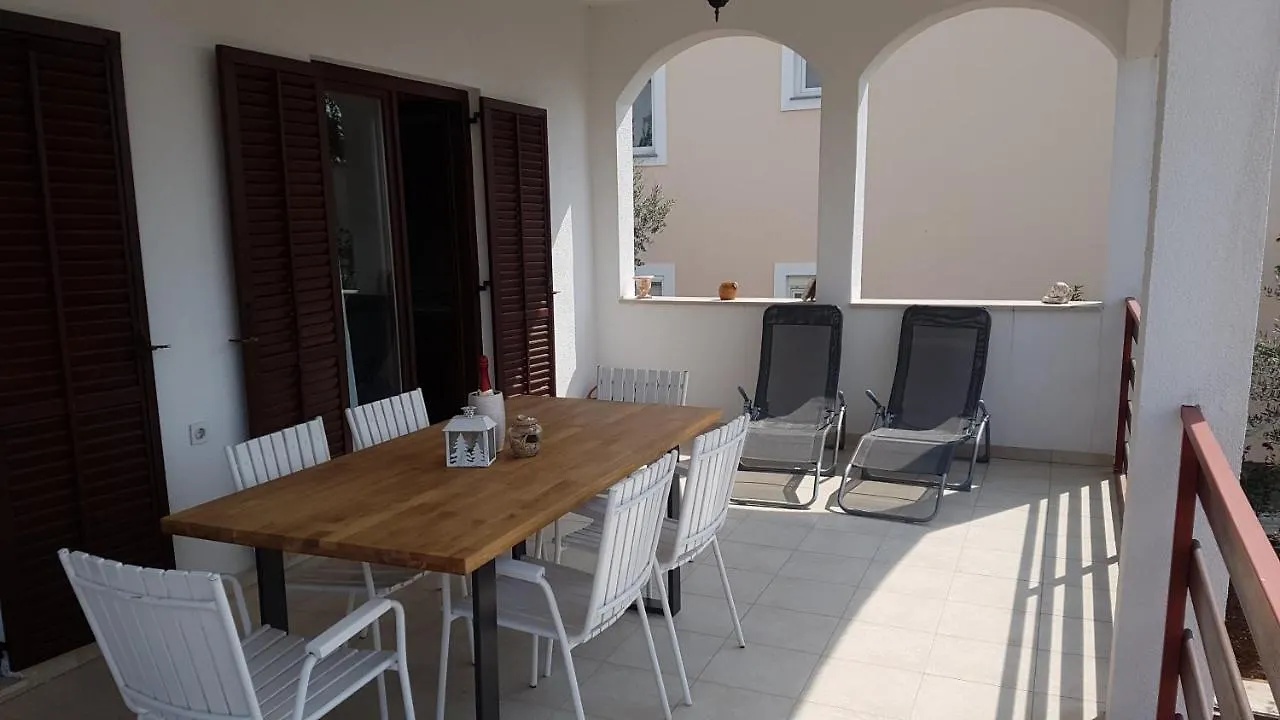 Apartment Pantalon, Big Terrace And Free Parking Zadar