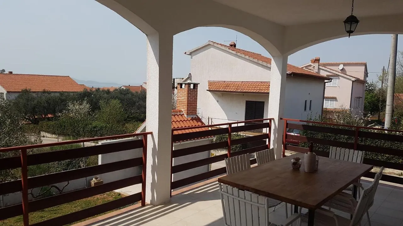 Apartment Pantalon, Big Terrace And Free Parking Zadar